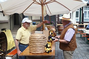 In der Echten Nordhäuser Traditionsbrennerei wurde heute der erste "Hof- und Genussmarkt" eröffnet