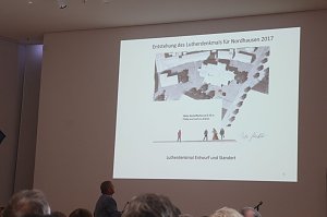 Peter Gen&szlig;ler hat sich viel Gedanken um seinen neuen Luther gemacht