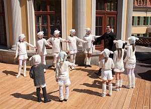 Das Tanzstudio Radeva wird mit seinen Eleven bei den Sondersh&auml;user Schlossfestspielen gastieren