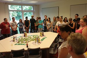 Teich, Z&auml;une, B&auml;ume - kurz vor den Ferien hat man sich am F&ouml;rderzentrum Pestalozzi nochmal richtig ins Zeug gelegt