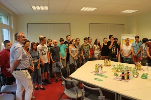 Teich, Z&auml;une, B&auml;ume - kurz vor den Ferien hat man sich am F&ouml;rderzentrum Pestalozzi nochmal richtig ins Zeug gelegt