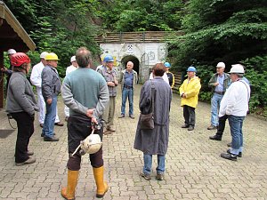 Viel los im Kupferschieferschaubergwerk Lange Wand