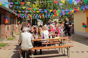 Sommerfest im "M&auml;rchenhaus"