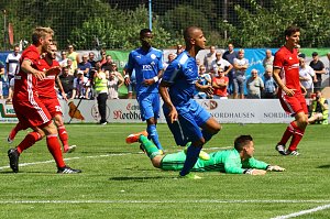 Mageres Unentschieden zum Auftakt