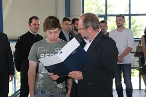 Bergbautechnologen beendeten Ausbildung