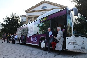 Ein Bus zum Geburtstag - Theater Nordhausen feiert 100. Jubil&auml;um