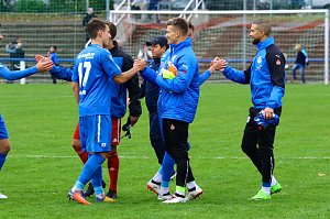 Wacker gewinnt 8:0 bei Erfurt-Nord