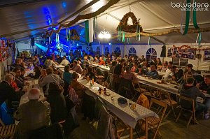 Kirmestanz im Samstagabend