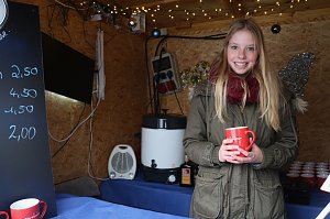 Weihnachtsmarkt und Eislaufbahn er&ouml;ffnet