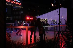 Am Theater und an der Kirche