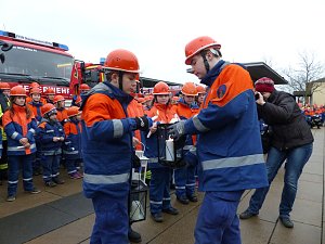 Friedenslicht wurde &uuml;bergeben