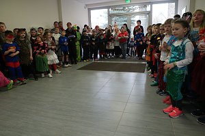 Neuer Turnraum in Gro&szlig;wechsungen eingeweiht