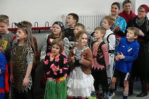 Neuer Turnraum in Gro&szlig;wechsungen eingeweiht