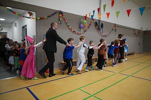 Neuer Turnraum in Gro&szlig;wechsungen eingeweiht