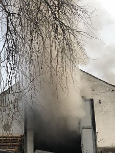 Lagerhallenbrand in Kleinfurra