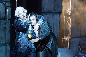 Vorhang auf f&uuml;r die Kinder der Nacht - B&uuml;hnenball 2018 im Nordh&auml;user Theater