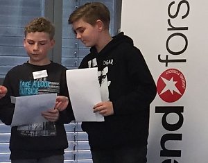 Sind stolz auf ihren zweiten Preis - Moritz Kaufmann und Toni Reinboth