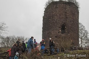 Ostereiersuche auf der Ebersburg
