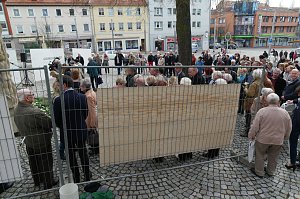 An den 73. Jahrestag der Bombardierung Nordhausens gedacht