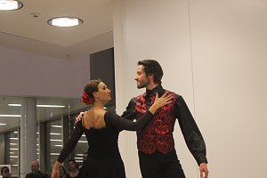 Die Eleven des Tanzstudio Radeva auf der 10. Nordth&uuml;ringer Kulturnacht