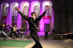 Die Eleven des Tanzstudio Radeva auf der 10. Nordth&uuml;ringer Kulturnacht