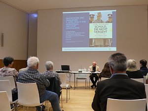Buchlesung Schuld, die nicht vergeht mit dem ehemaligen Leiter der Zentralen Stelle, Kurt Schrimm, Bürgerhaus der Stadt Nordhausen, 9. April 2018.
