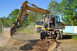 Baustart f&uuml;r neuen Sportplatz in Ellrich