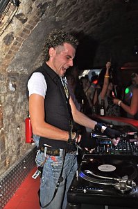 Funky Kitchen NDH Tunes Clubtour im Grease