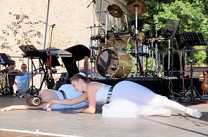 Viele Auftritte f&uuml;r Radevas Tanzeleven