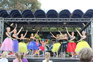 Die Eleven des Tanzstudio Radeva werden auch das Jubiläumsprogramm des 50. Rolandsfestes mitgestalten