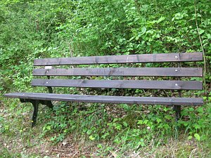 Neue B&auml;nke f&uuml;r Auleben