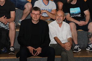 NSV Handballer feiern Saisonabschluss