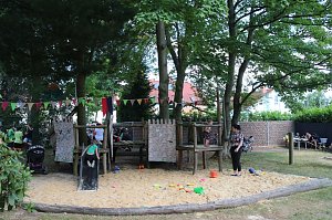 Zum Sommerfest konnte man sich am Familienzentrum gleich &uuml;ber zwei gro&szlig;z&uuml;gige Spenden freuen