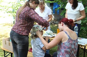 Zum Sommerfest konnte man sich am Familienzentrum gleich &uuml;ber zwei gro&szlig;z&uuml;gige Spenden freuen