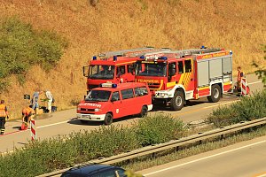 Feuerwehren im Einsatz auf der A38
