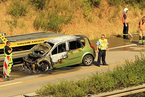 Feuerwehren im Einsatz auf der A38