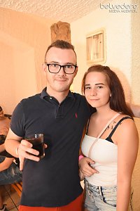 In den Sonntag hinein wurde in Nordhausen nicht nur auf den Pl&auml;tzen und Stra&szlig;e in der Innenstadt gefeiert, nach dem Ende Altstadtfest-Samstags ging es im Jugendclubhaus weiter... 