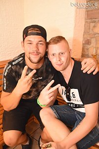 In den Sonntag hinein wurde in Nordhausen nicht nur auf den Pl&auml;tzen und Stra&szlig;e in der Innenstadt gefeiert, nach dem Ende Altstadtfest-Samstags ging es im Jugendclubhaus weiter... 