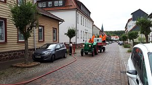 Kameradinnen und Kameraden der Freiwilligen Feuerwehr Neustadt/Osterode bewässerten erneut Bäume und Sträucher