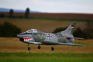 So entsteht das Modell der Fiat G91 - Flugaufnahmen