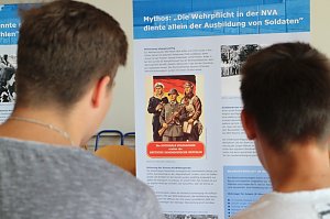 Mythos DDR - Ausstellung will zu Diskussionen anregen