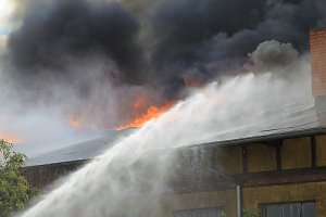 Gro&szlig;brand auf Bahnhofsgel&auml;nde