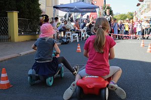Stra&szlig;enfest der pro vita Akademie