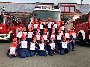 Nachwuchsbrandsch&uuml;tzer erfolgreich gepr&uuml;ft 