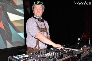 Oktoberfest im Jugendclubhaus