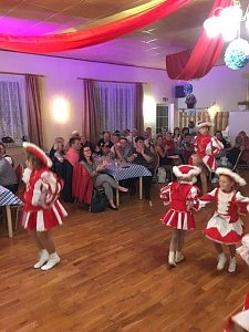 G&uuml;nzerode feierte seinen 830. Geburtstag