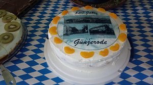 G&uuml;nzerode feierte seinen 830. Geburtstag