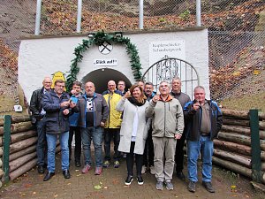 Besuch aus Nah und Fern in der Langen Wand