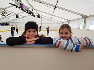 Die Drittkl&auml;ssler hatten viel Spa&szlig; auf der Eisfl&auml;che.
