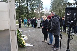 Gedenken auf dem Ehrenfriedhof